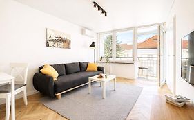 Cozy Apartment In Old Town Warsaw